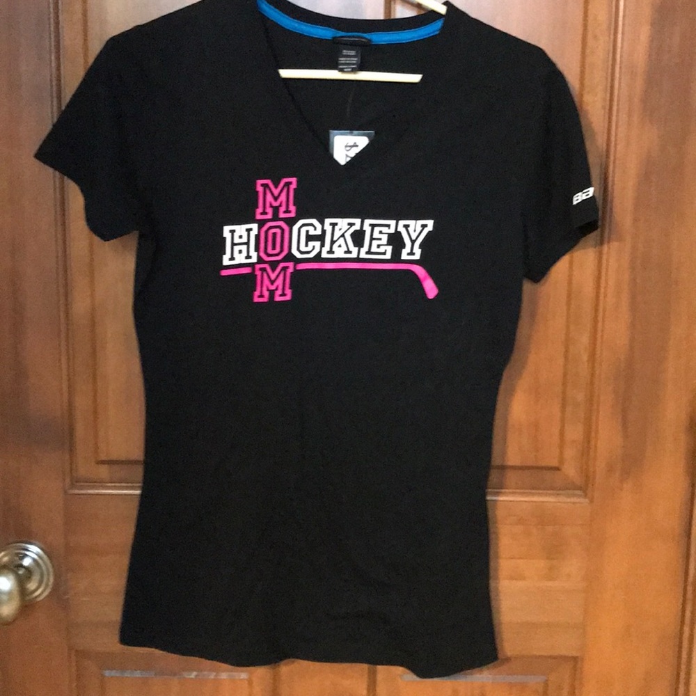 Bauer Hockey mom T- shirt